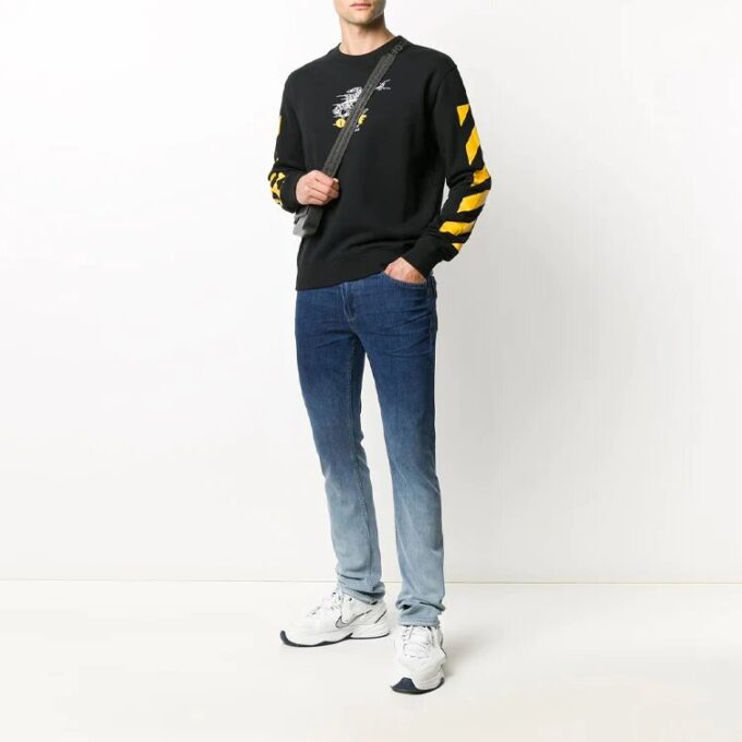 Embroidered Stripe Logo Pullover Black