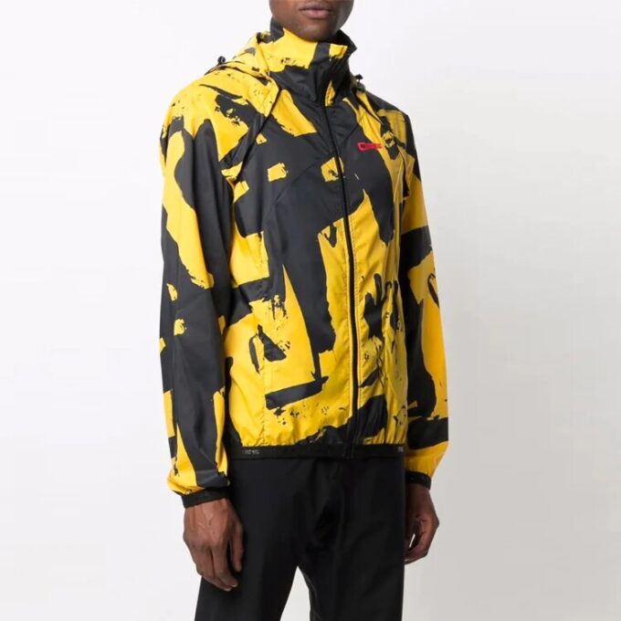 Graffiti Printing Detachable Sleeve Jacket Version Yellow