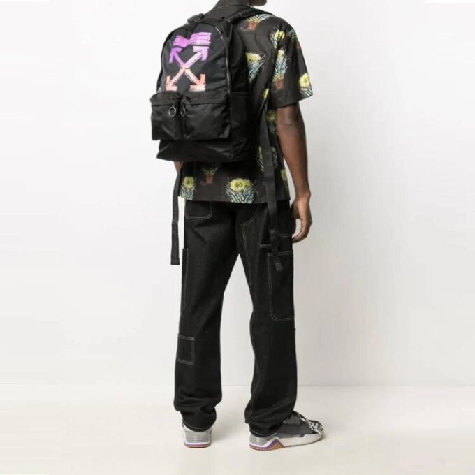 Marker Backpack “Black/Fuchsia”
