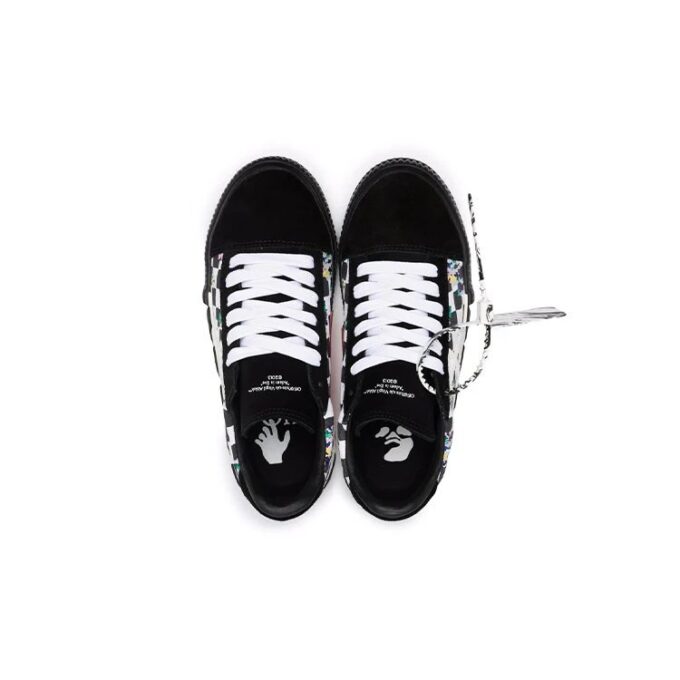 Off-White Vulcanised Low-top Sneakers Black/White