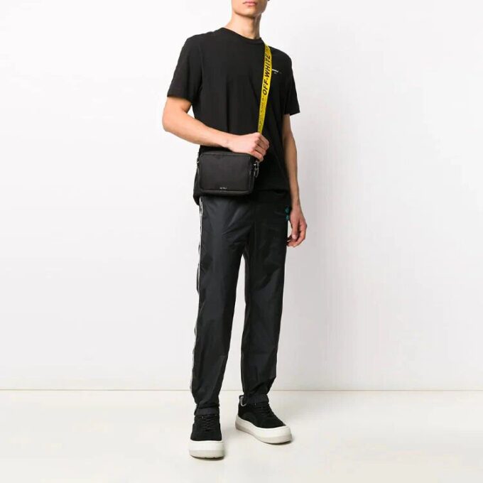 Patch Arrow Short Sleeve Black