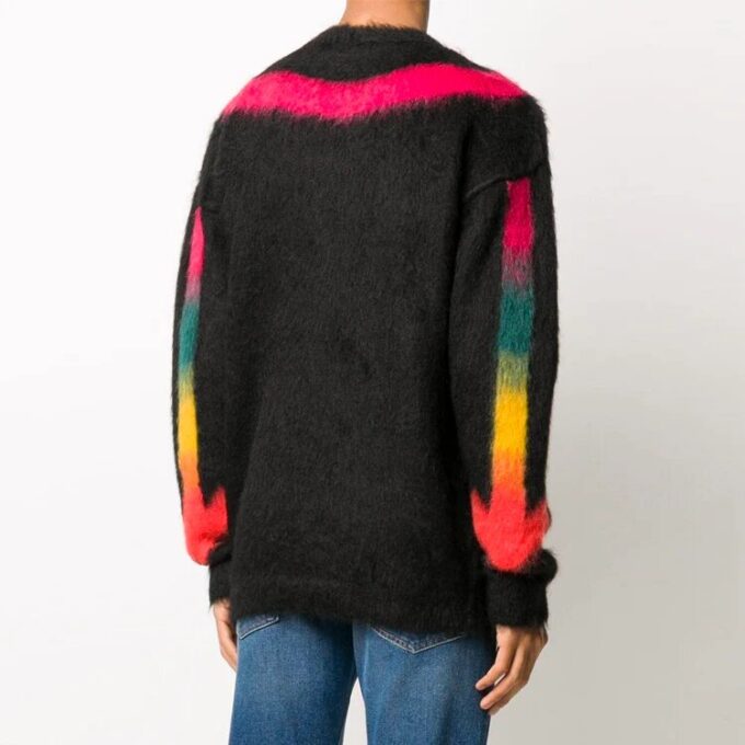 Rainbow Gradient Arrow Knit Black