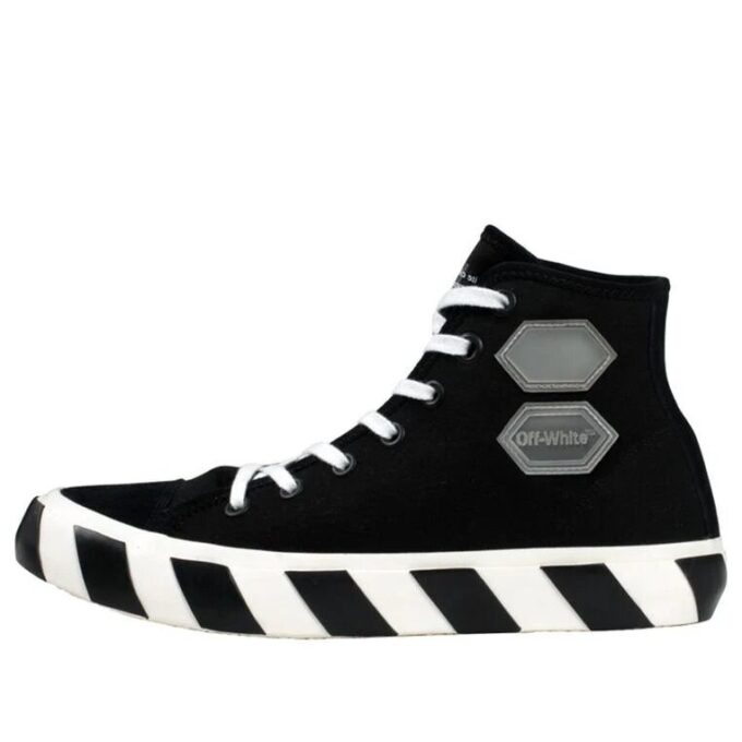 Vulc Hi Top “Black”