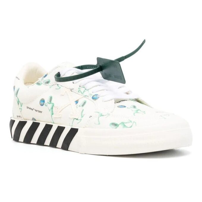 Vulc Low Canvas Alien Logo Applique “White Green Black”