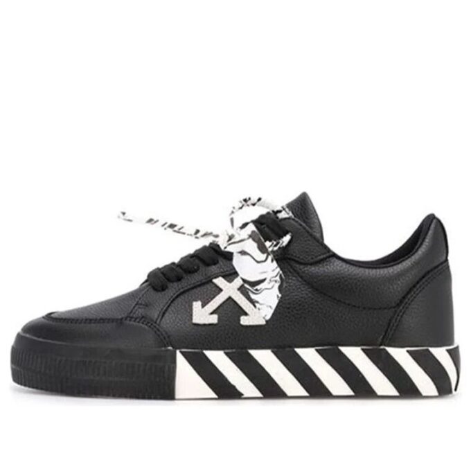 Vulc Sneaker Low “Black White”