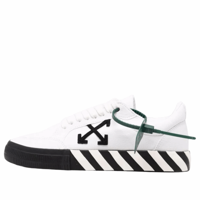 Vulcanzied Low Canvas “White Black”